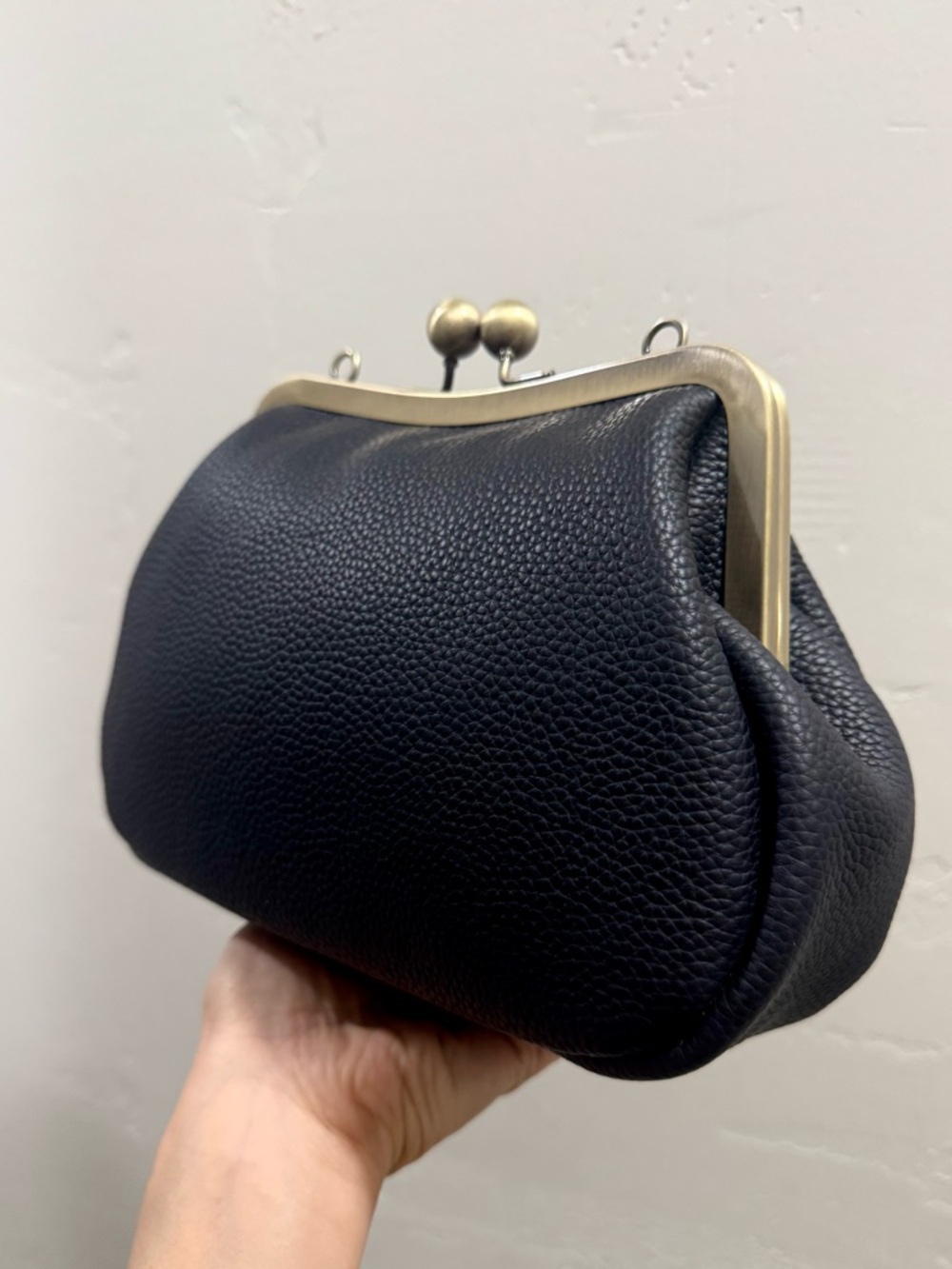 Unique Togo Cowhide Leather Handmade Vintage Kisslock Purse, Multi Use Style - Picture 11 of 16